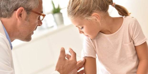 92127-x-vacinas-para-criancas-que-seu-filho-nao-pode-deixar-de-tomar-730×350@1x